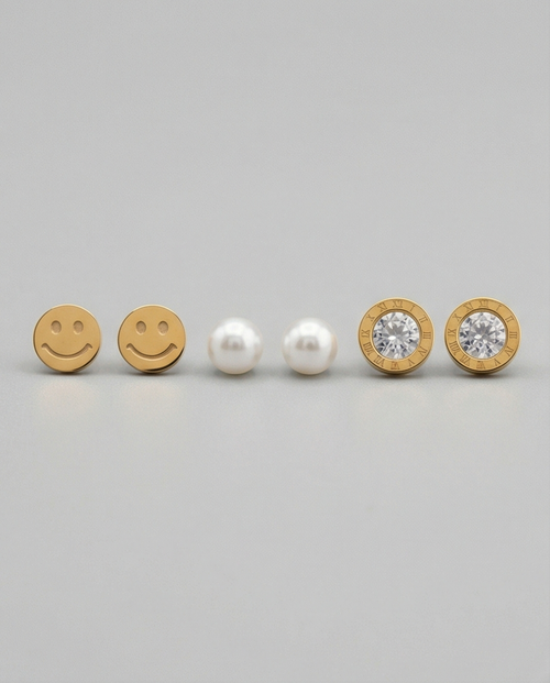 6LI GÜLEN YÜZ ZİRKON GOLD RENK KÜPE