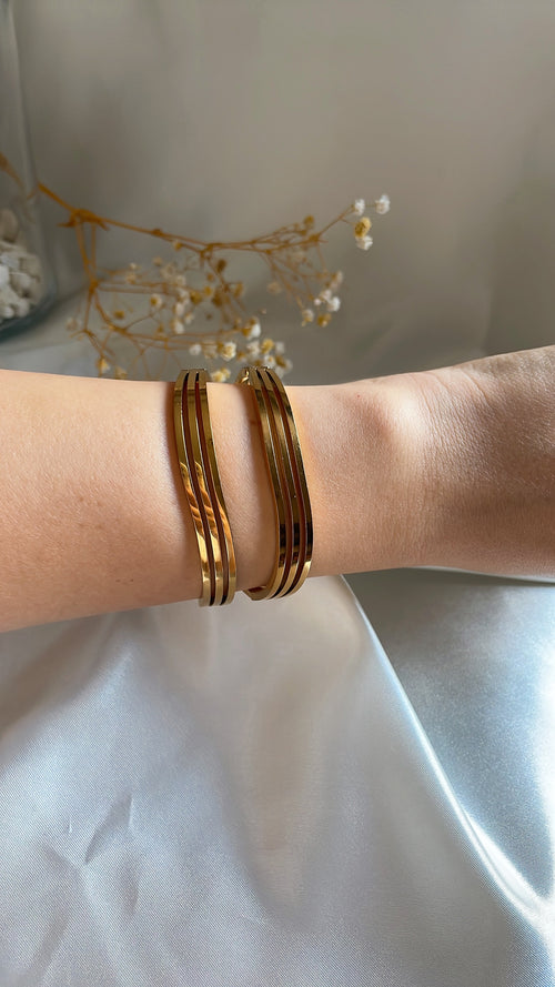 3 ÇİZGİ KELEPÇE GOLD RENK BİLEKLİK