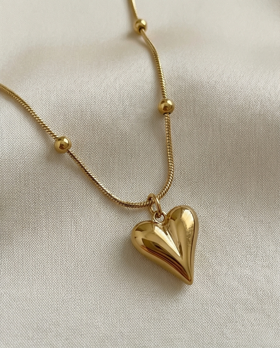 BONCUK ZİNCİRLİ KALP GOLD RENK KOLYE